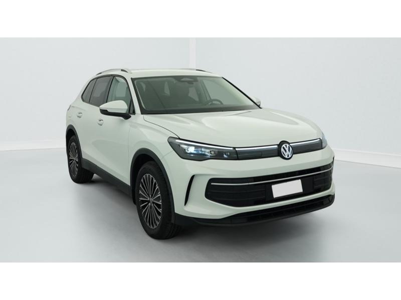 {marque}-{modele}-{version}