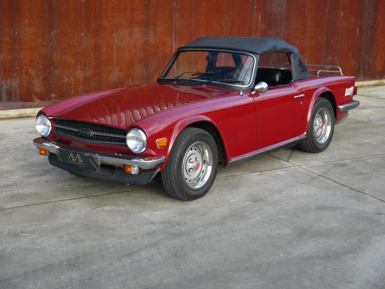 TRIUMPH TR6