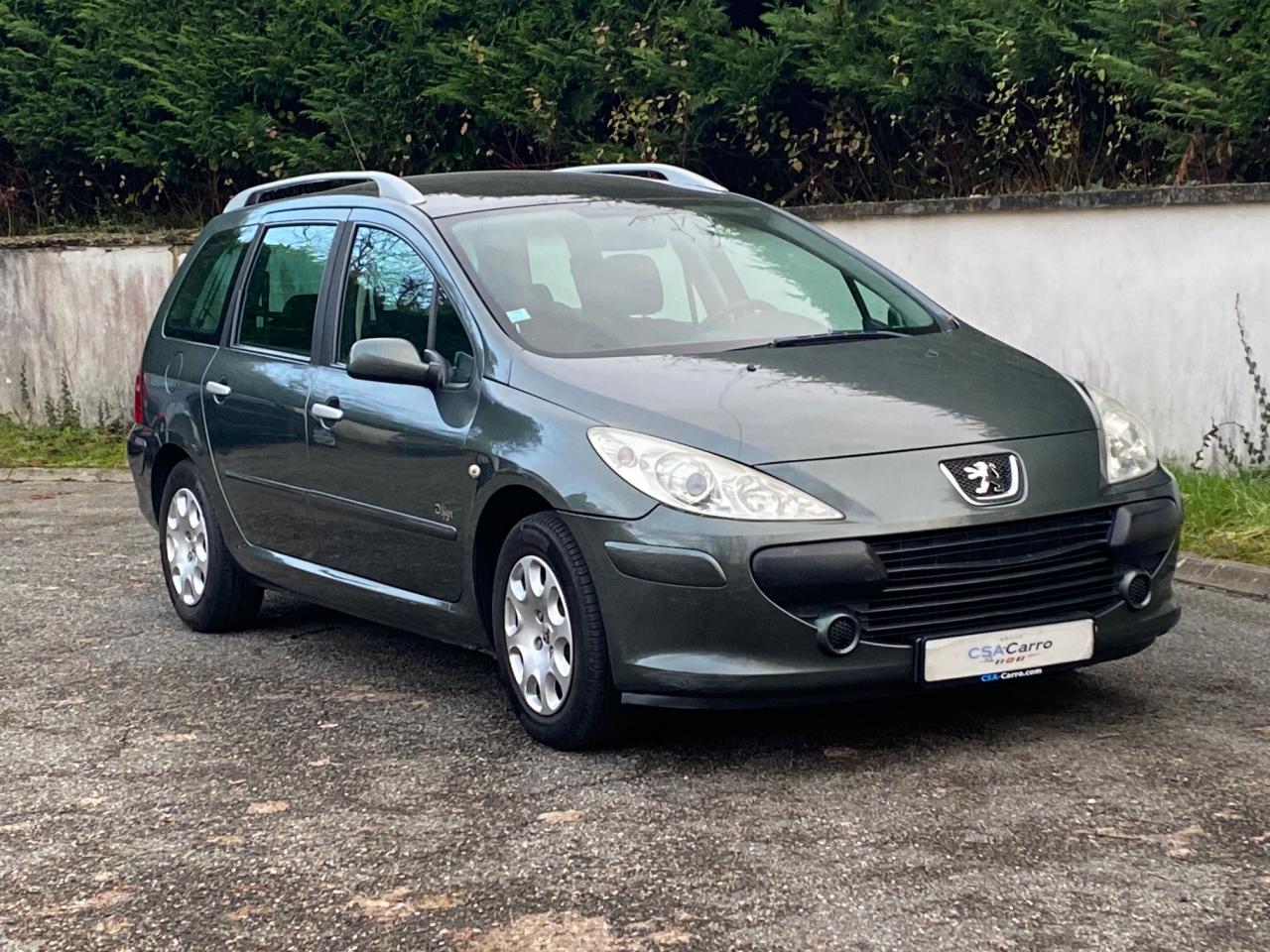 {marque}-{modele}-{version}