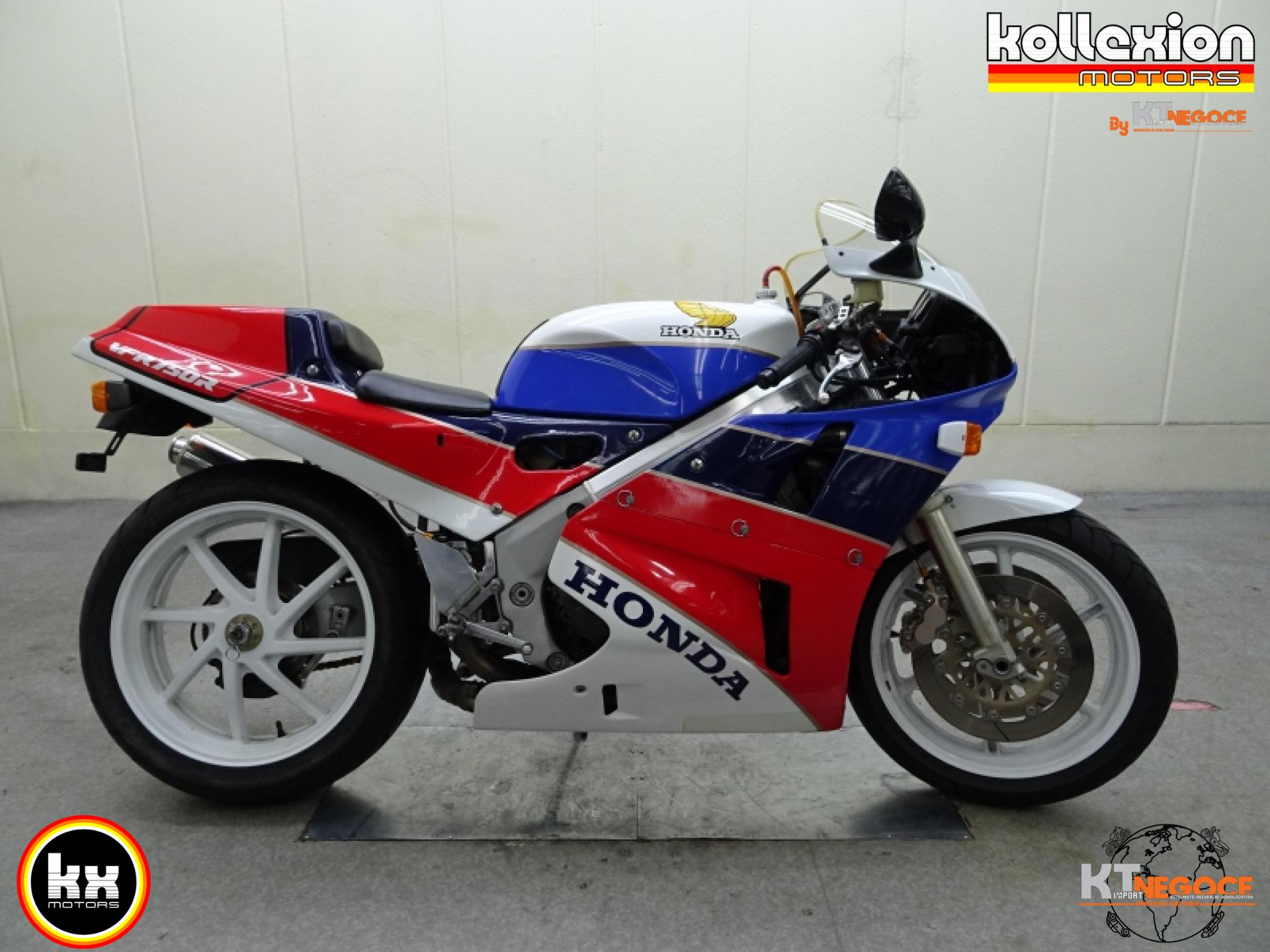 HONDA VFR 750 R RC30 1987 V4 HRC