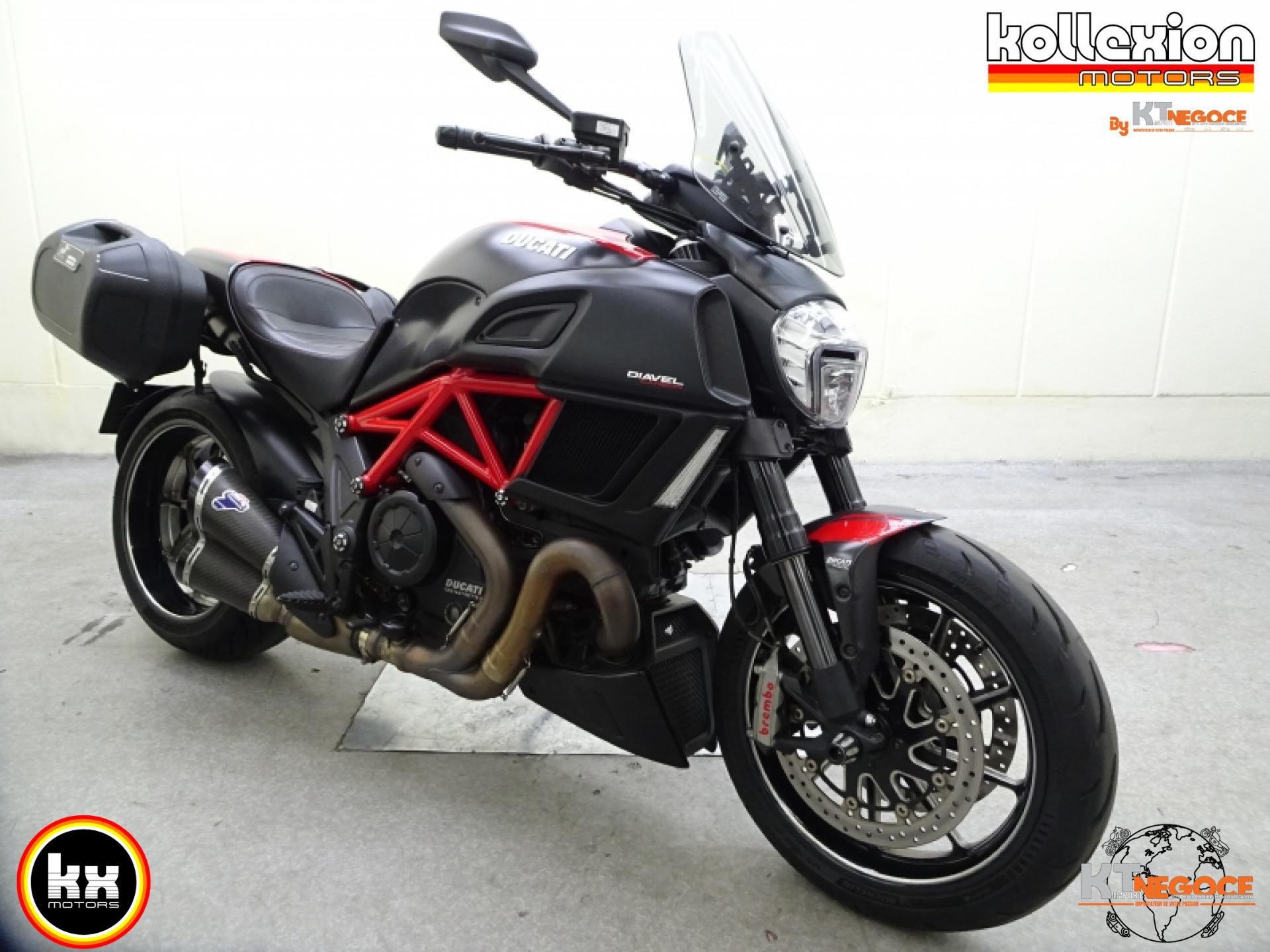 DUCATI DIAVEL 1200 CARBON 2014