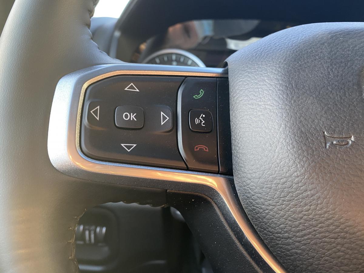 DODGE RAM 1500 CREW LARAMIE SPORT NIGHT EDITION BOX 2020