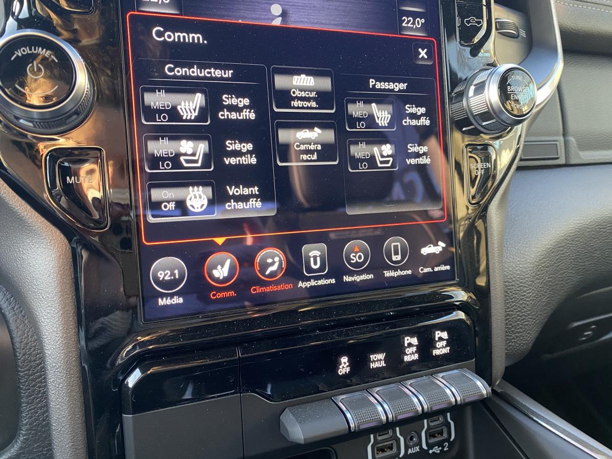 DODGE RAM 1500 CREW LARAMIE SPORT NIGHT EDITION BOX 2020