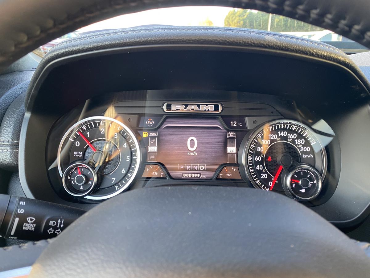 DODGE RAM 1500 CREW LARAMIE SPORT NIGHT EDITION BOX 2020