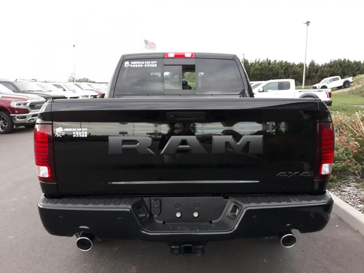 DODGE RAM CREW SPORT CLASSIC BLACK EDITION 2020
