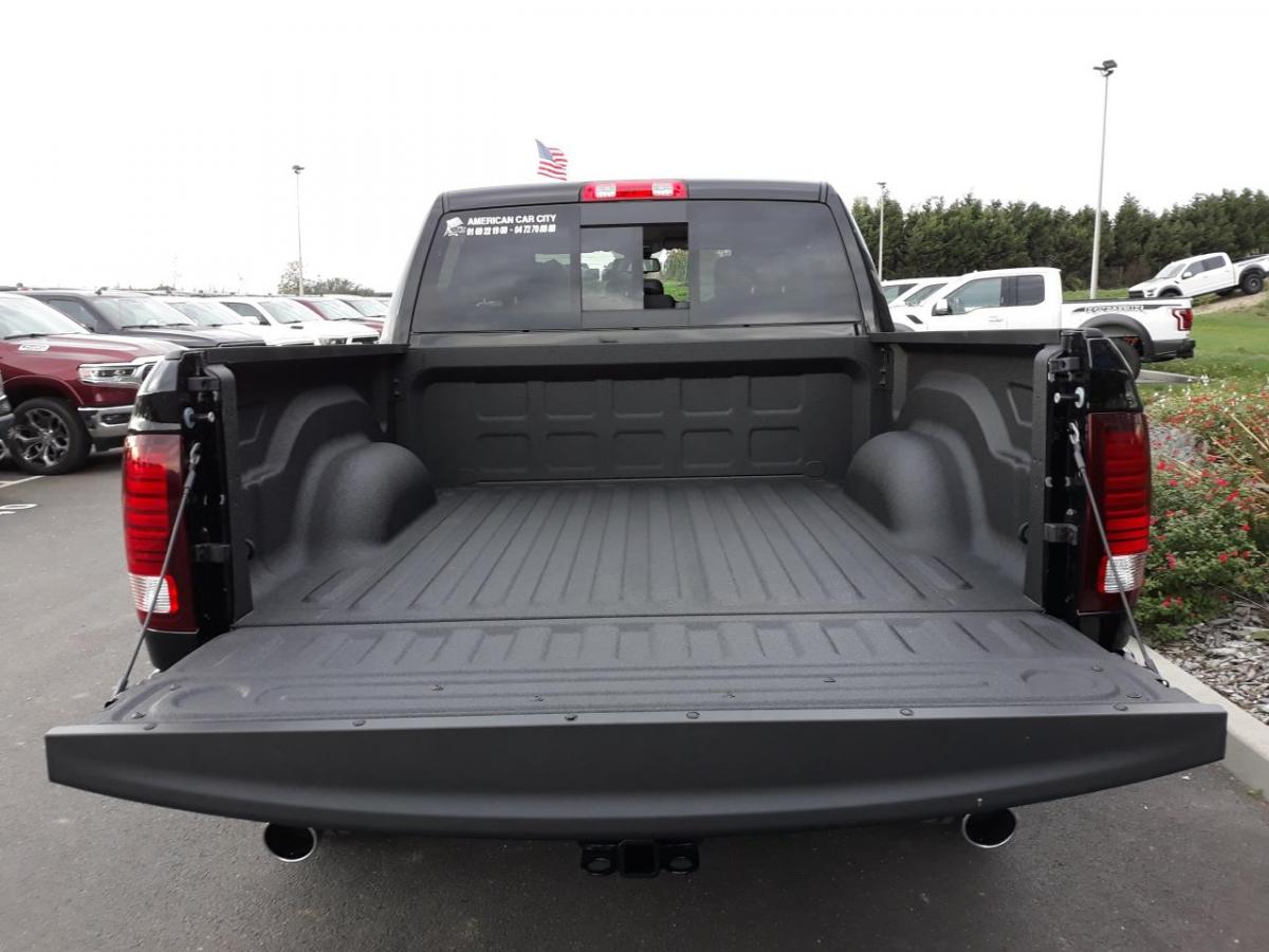 DODGE RAM CREW SPORT CLASSIC BLACK EDITION 2020