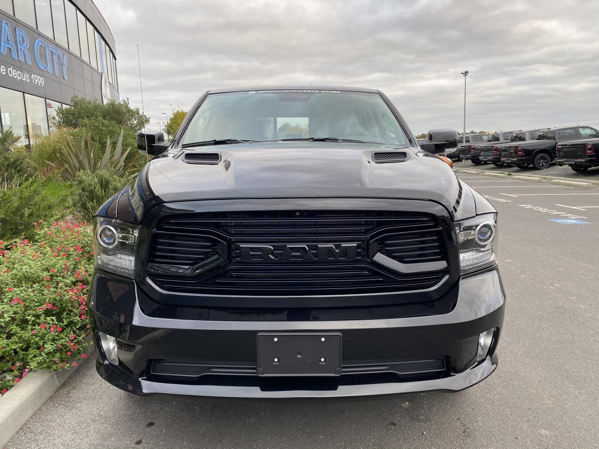 DODGE RAM CREW SPORT CLASSIC BLACK EDITION 2020