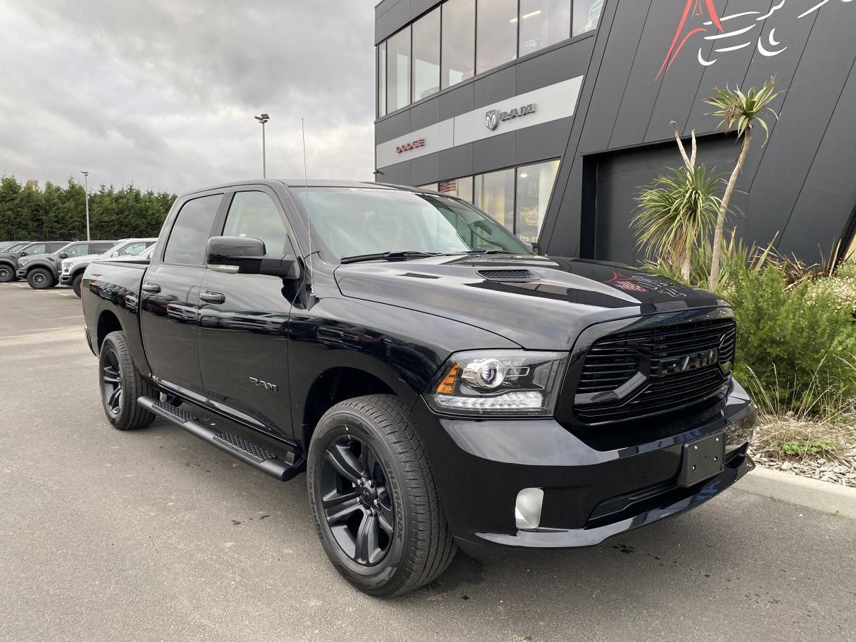 DODGE RAM CREW SPORT CLASSIC BLACK EDITION 2020