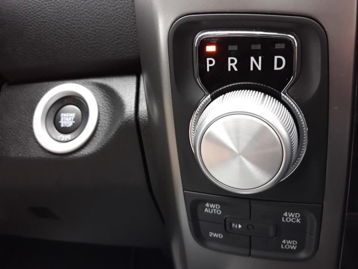 DODGE RAM CREW SPORT CLASSIC BLACK EDITION 2020