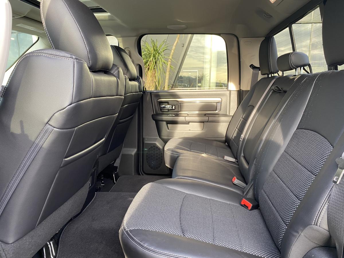 DODGE RAM CREW SPORT CLASSIC BLACK PACKAGE 2020