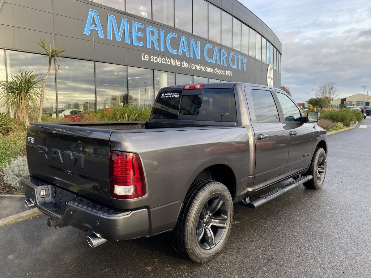 DODGE RAM CREW SPORT CLASSIC BLACK PACKAGE 2020