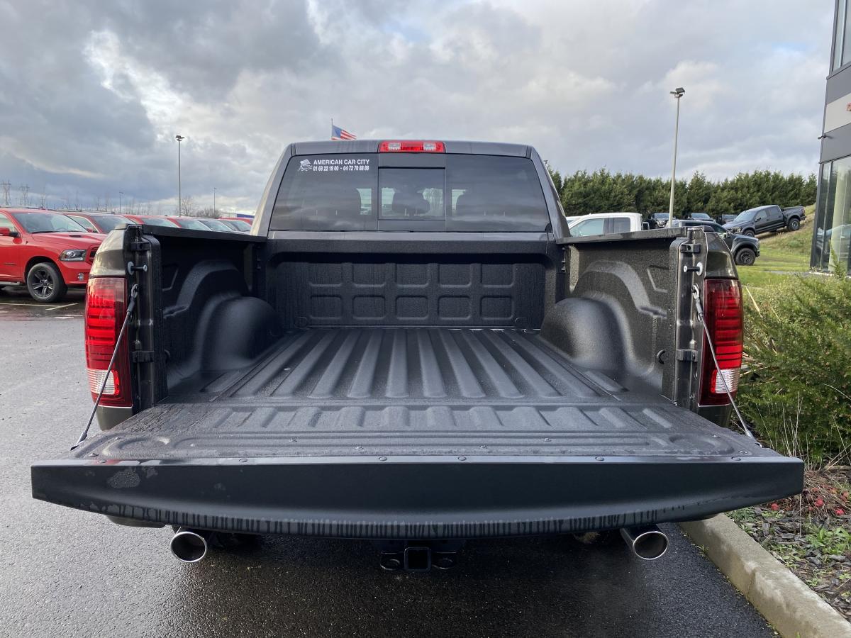 DODGE RAM CREW SPORT CLASSIC BLACK PACKAGE 2020