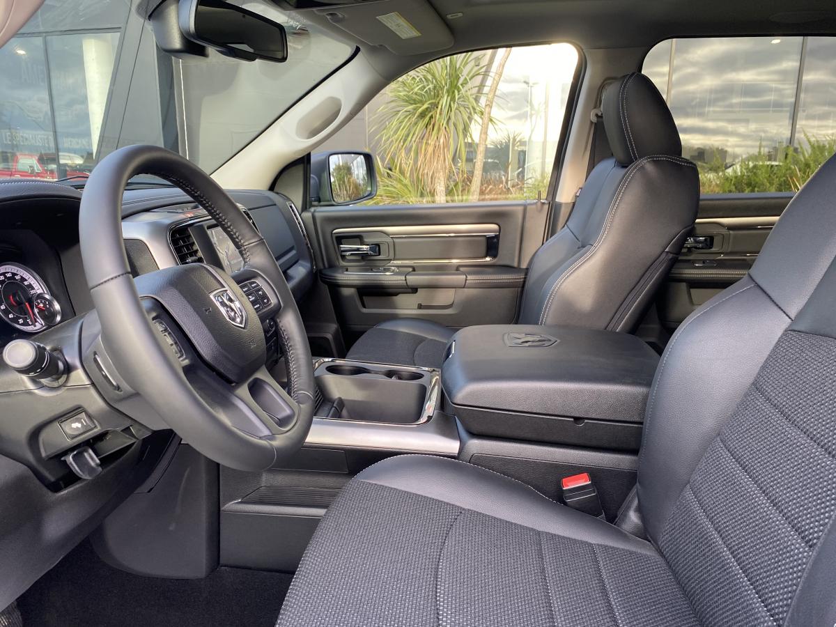 DODGE RAM CREW SPORT CLASSIC BLACK PACKAGE 2020