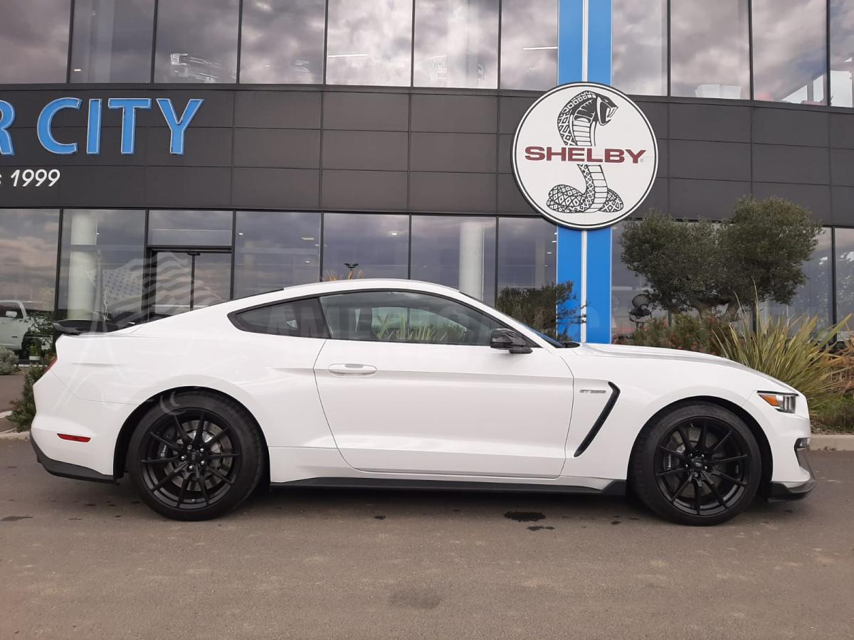 FORD MUSTANG Shelby GT350 V8 5.2L