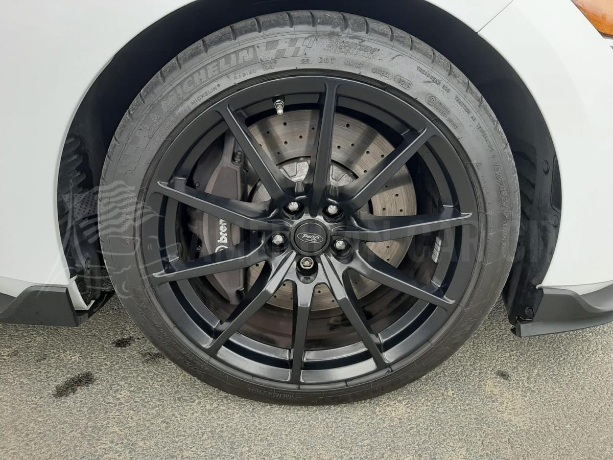 FORD MUSTANG Shelby GT350 V8 5.2L