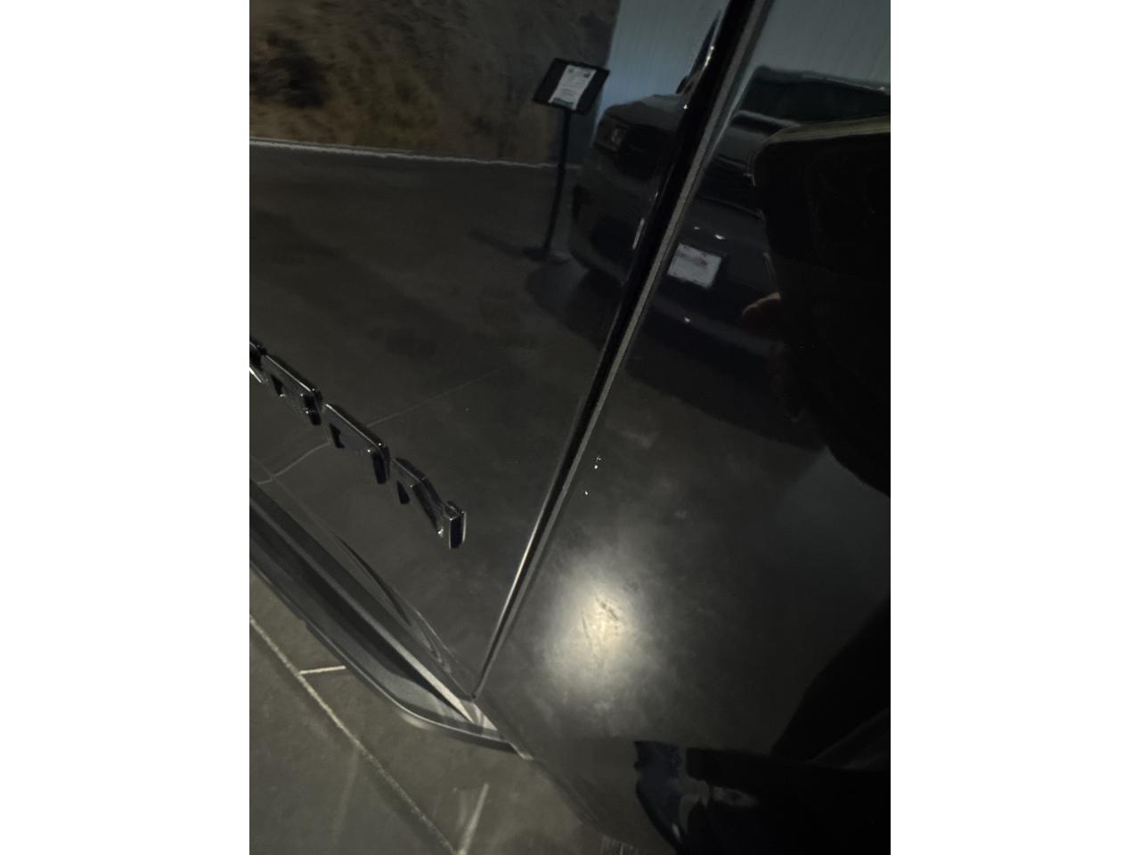 CHEVROLET SUBURBAN RST 4x4 V8 5.3L - PAS DE MALUS
