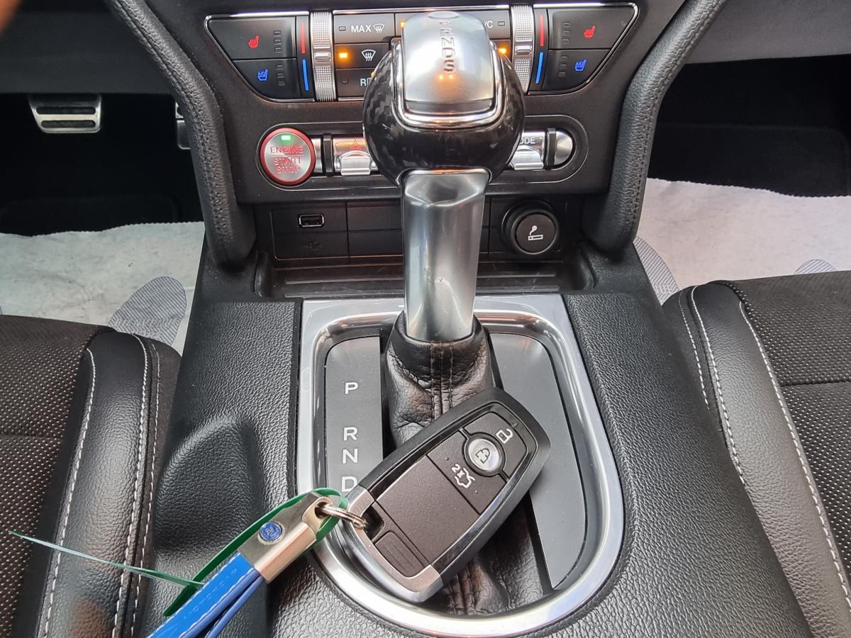 FORD MUSTANG Fastback GT 5.0L V8 450ch