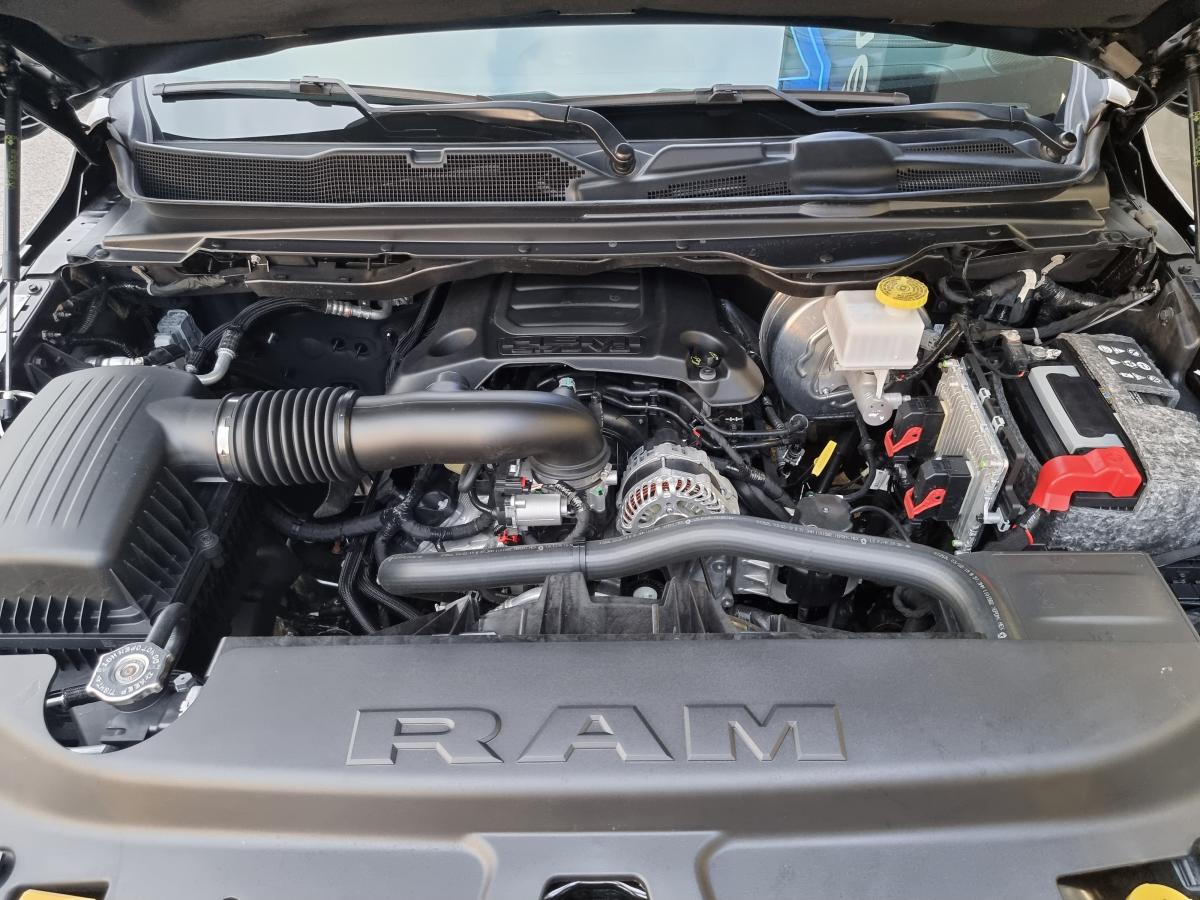 DODGE RAM 1500 CREW SPORT 2019 - E85
