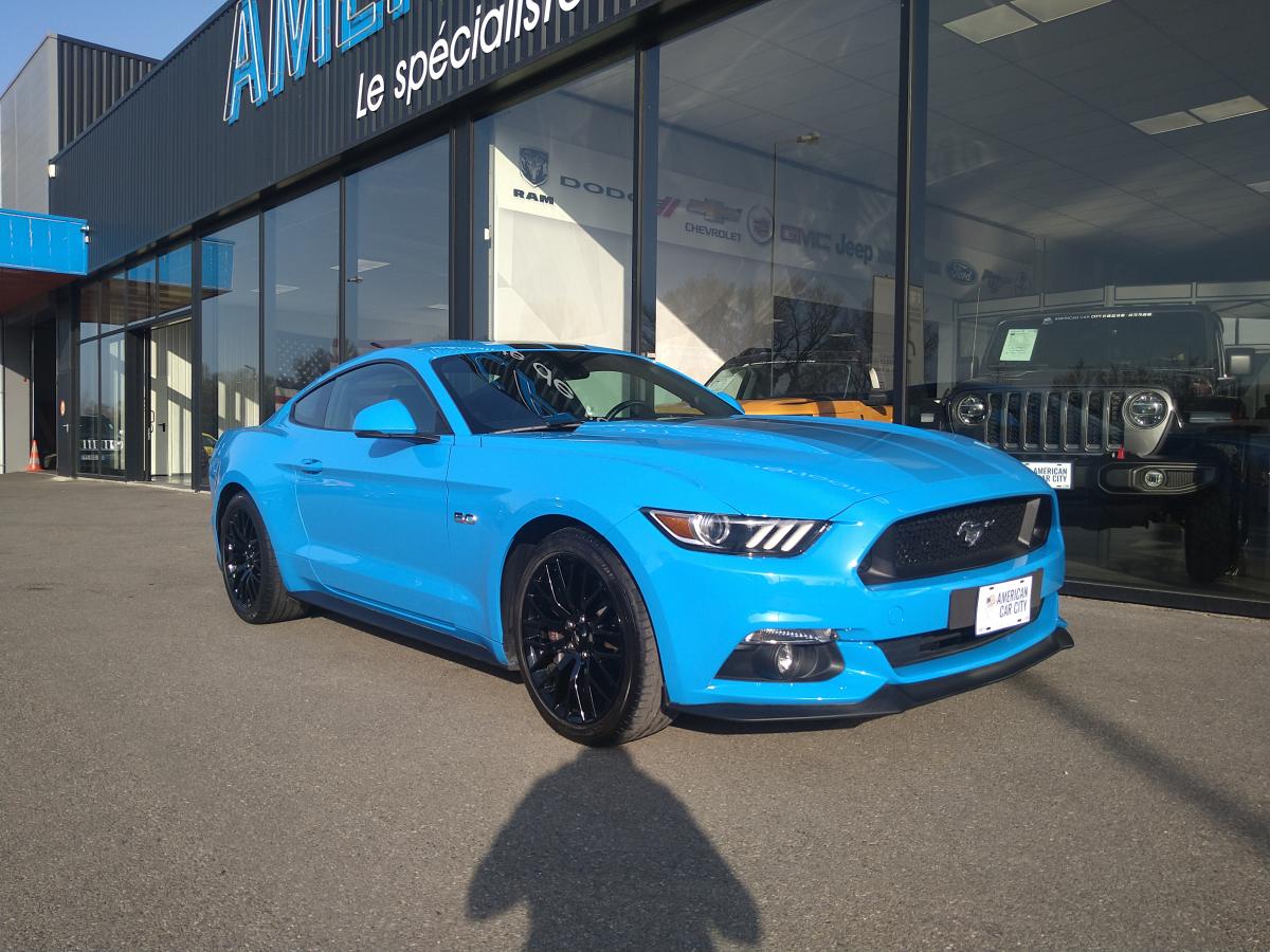 FORD MUSTANG GT Fastback V8 5.0L