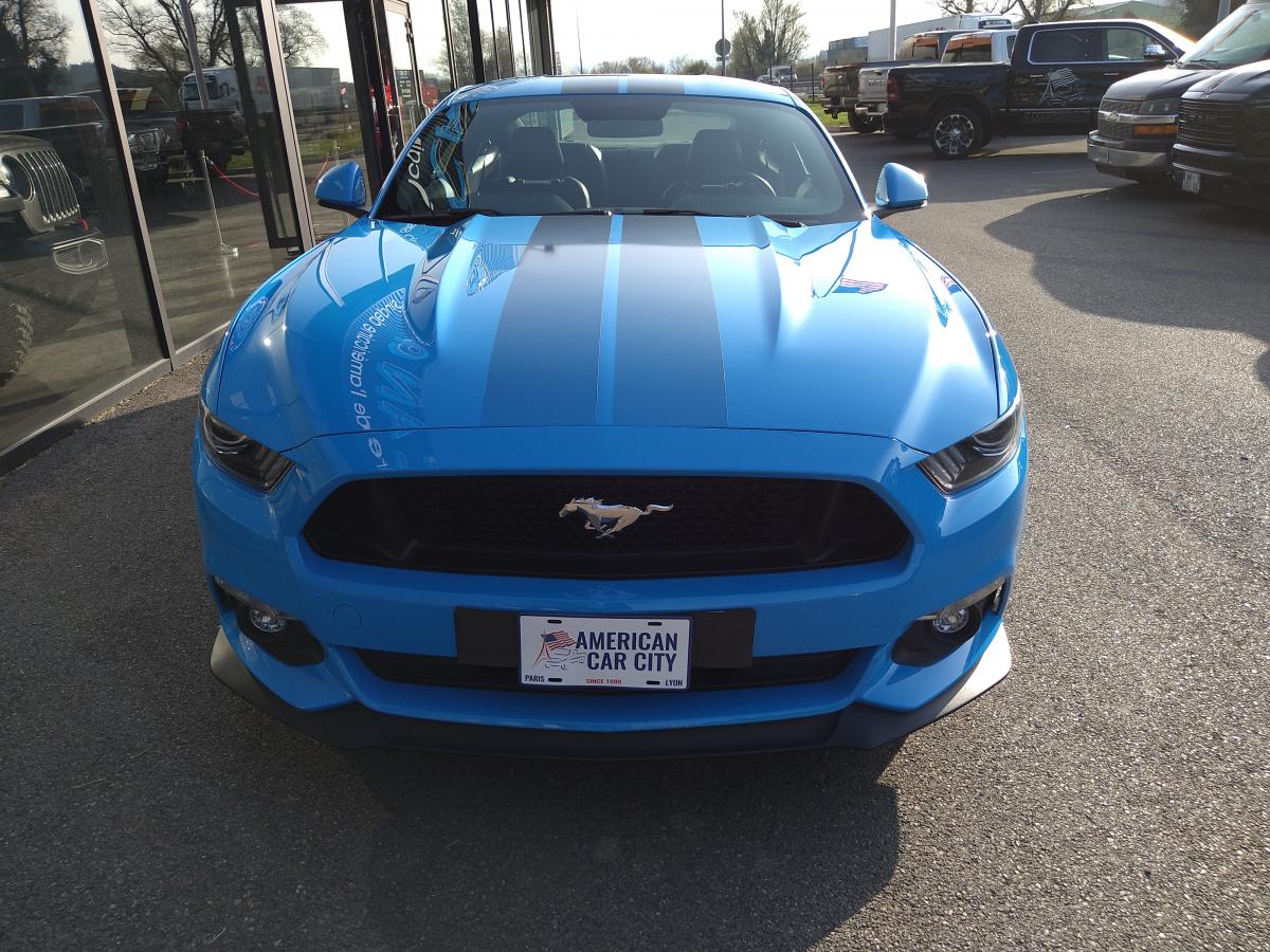 FORD MUSTANG GT Fastback V8 5.0L