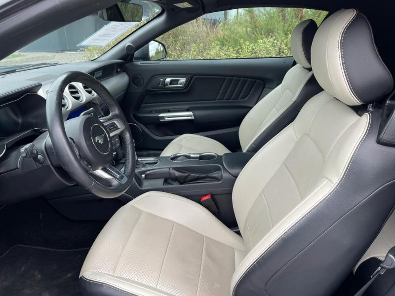 FORD MUSTANG GT CABRIOLET V8 5.0L BVA10