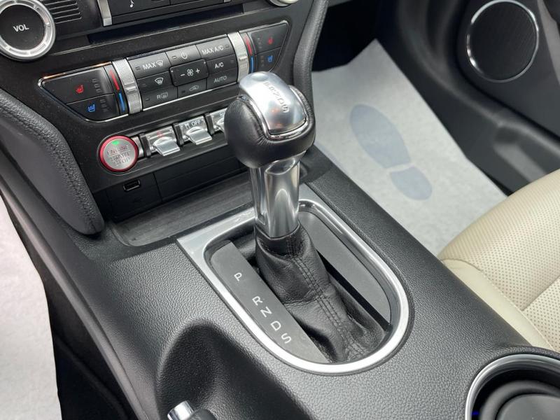 FORD MUSTANG GT CABRIOLET V8 5.0L BVA10