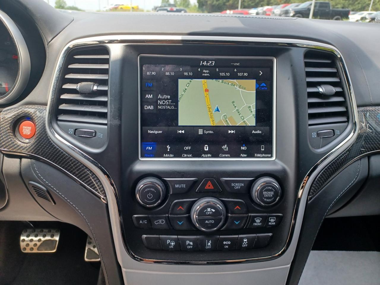 JEEP GRAND CHEROKEE TRACKHAWK v8 6.2L