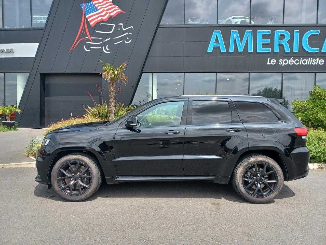 JEEP GRAND CHEROKEE TRACKHAWK v8 6.2L