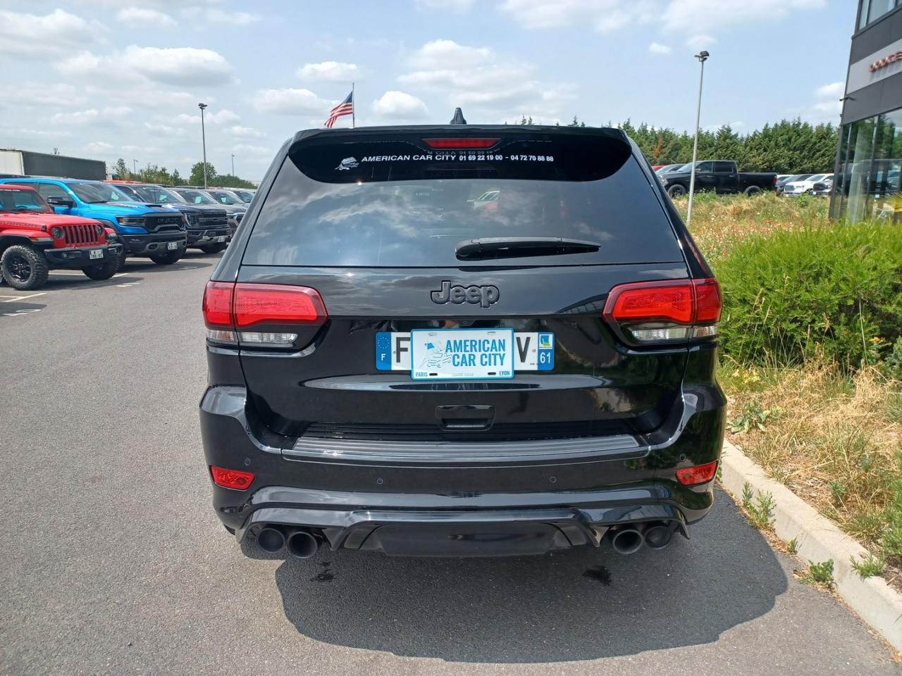 JEEP GRAND CHEROKEE TRACKHAWK v8 6.2L