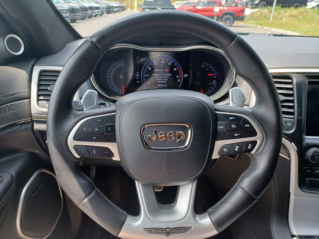 JEEP GRAND CHEROKEE TRACKHAWK v8 6.2L
