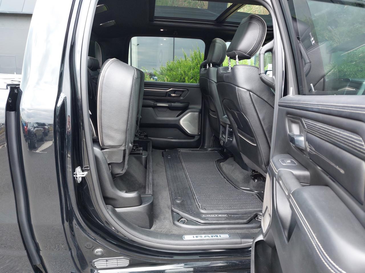 DODGE RAM 1500 CREW CAB LIMITED BLACK PACKAGE RAMBOX