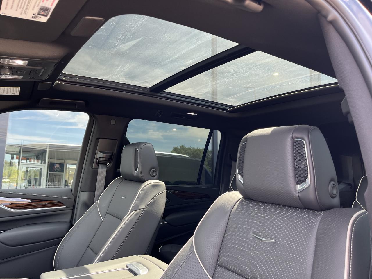 CADILLAC ESCALADE ESV Premium Luxury V8 6.2L - PAS DE MALUS