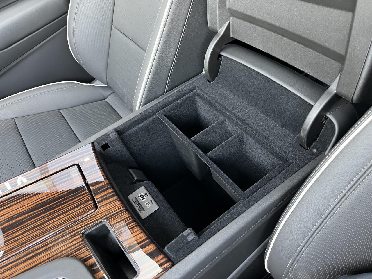CADILLAC ESCALADE ESV Premium Luxury V8 6.2L - PAS DE MALUS