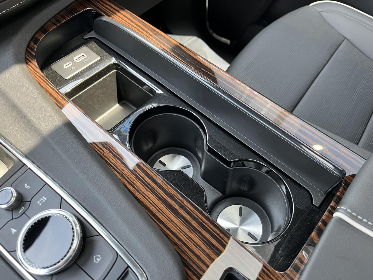 CADILLAC ESCALADE ESV Premium Luxury V8 6.2L - PAS DE MALUS