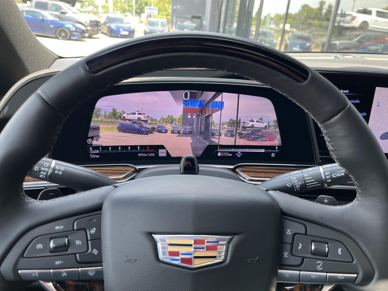 CADILLAC ESCALADE ESV Premium Luxury V8 6.2L - PAS DE MALUS