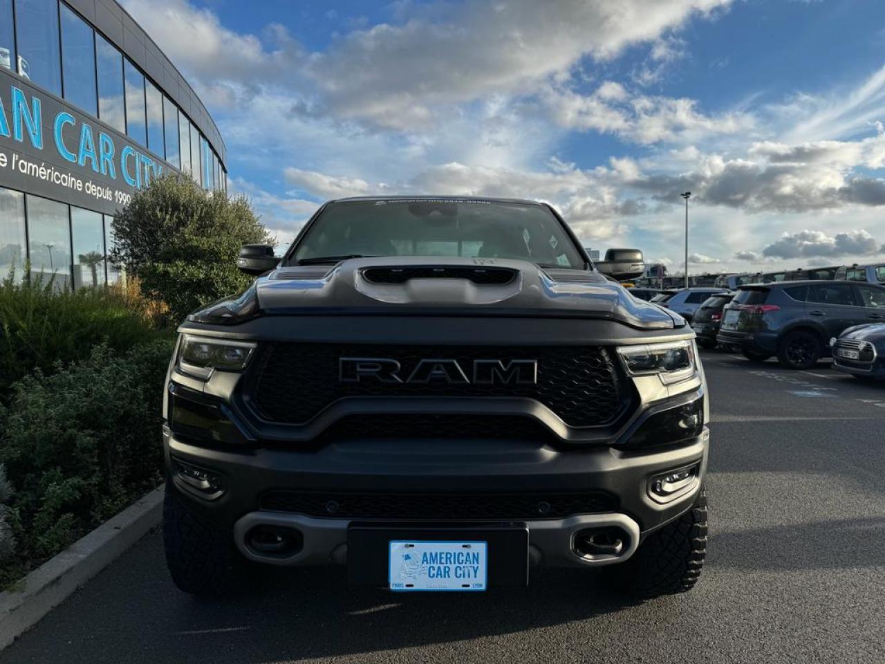 DODGE RAM 1500 CREW CAB TRX 6.2L V8