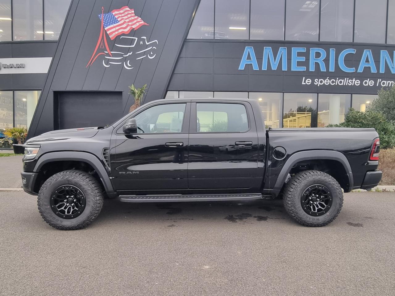DODGE RAM 1500 CREW CAB TRX 6.2L V8