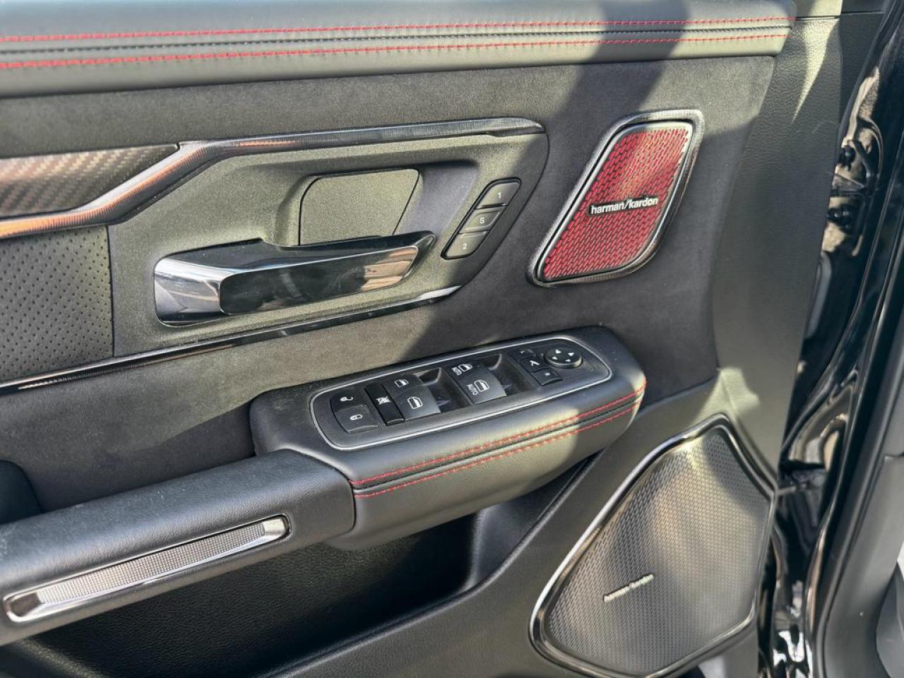 DODGE RAM 1500 CREW CAB TRX 6.2L V8