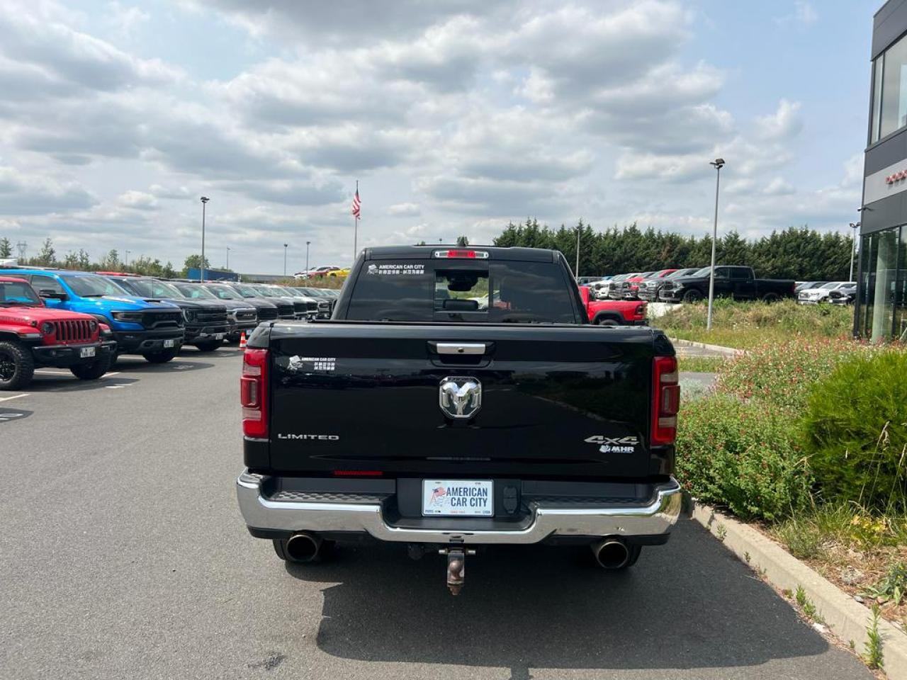 DODGE RAM 1500 CREW LIMITED RAMBOX