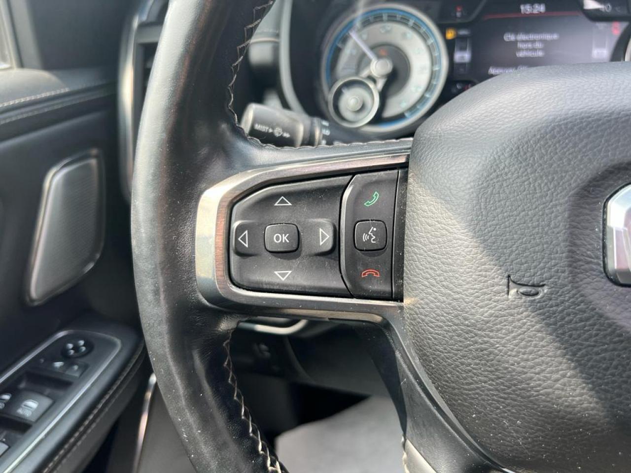 DODGE RAM 1500 CREW LIMITED RAMBOX