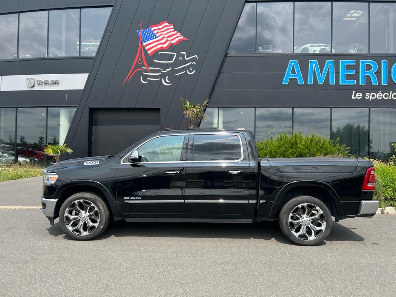 DODGE RAM 1500 CREW LIMITED RAMBOX
