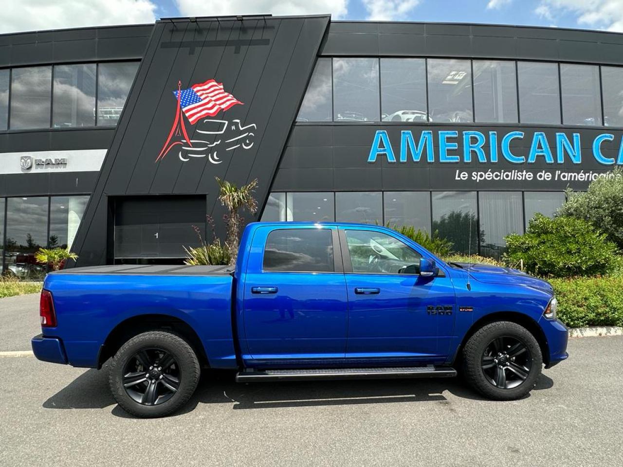 DODGE RAM 1500 CREW CAB SPORT BLACK EDITION