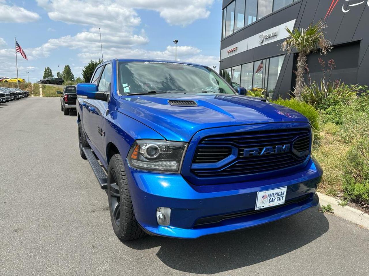 DODGE RAM 1500 CREW CAB SPORT BLACK EDITION