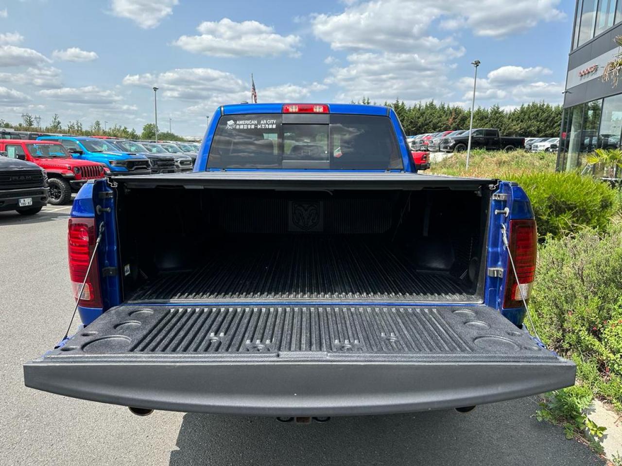 DODGE RAM 1500 CREW CAB SPORT BLACK EDITION