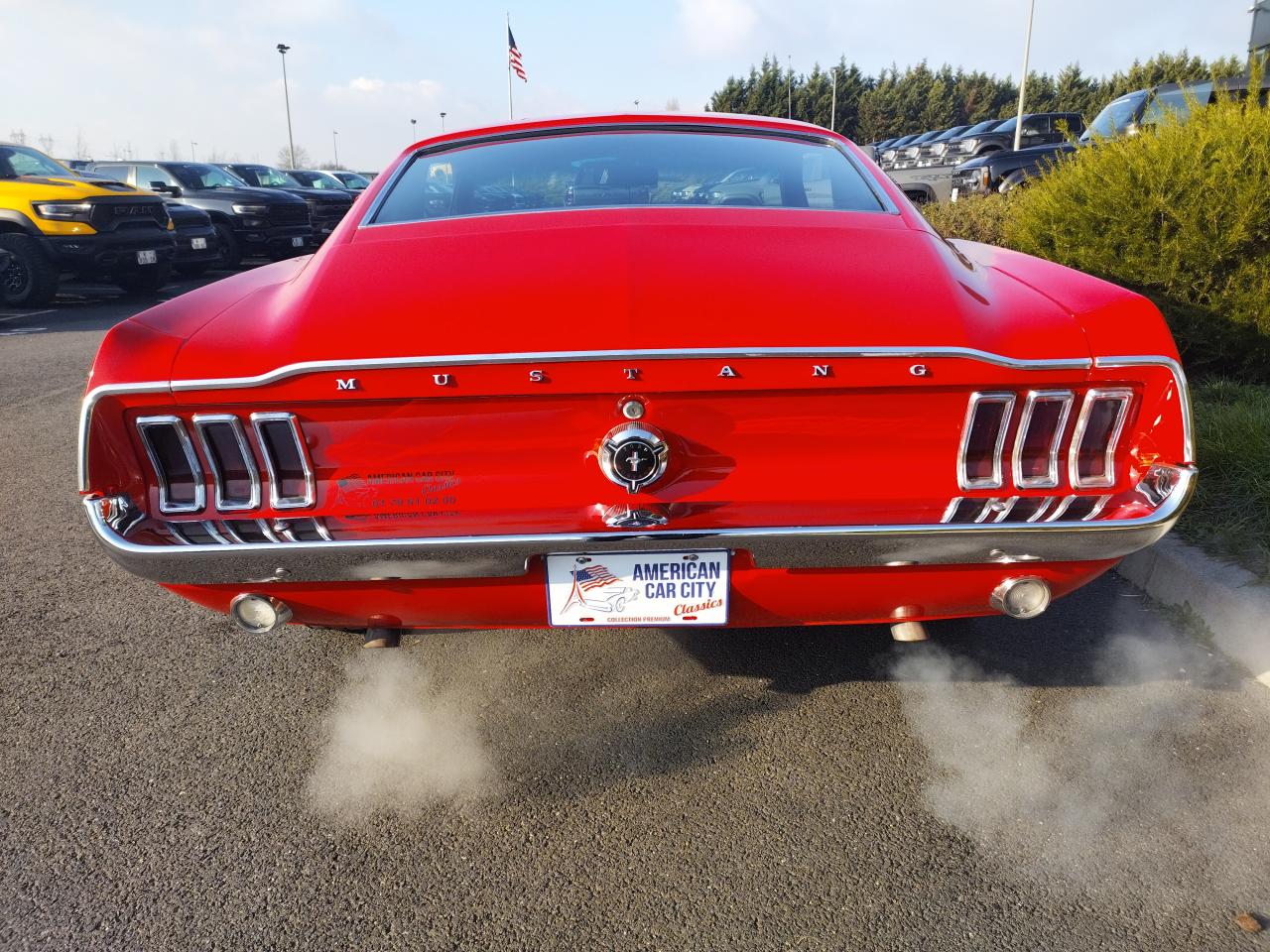 FORD MUSTANG 289 Fastback EN RESTAURATION CHEZ NOUS
