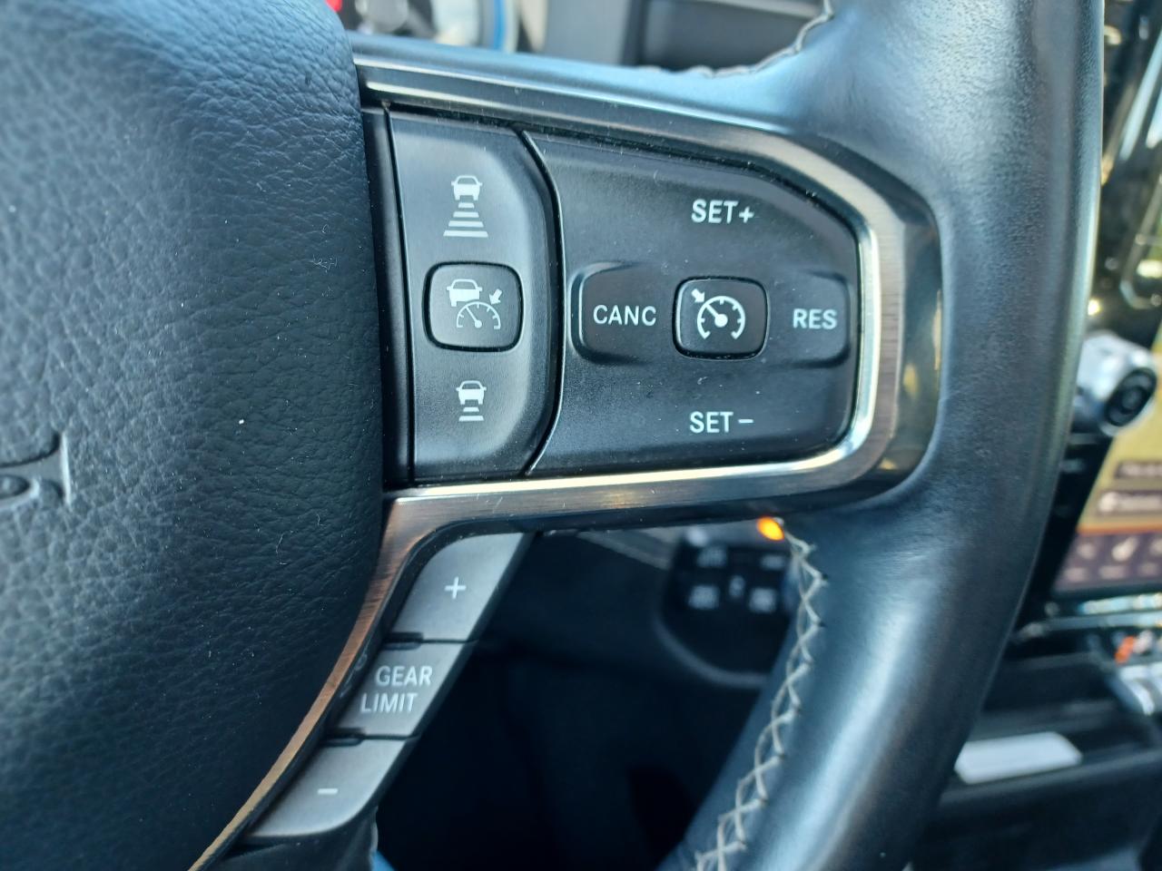 DODGE RAM 1500 CREW LIMITED