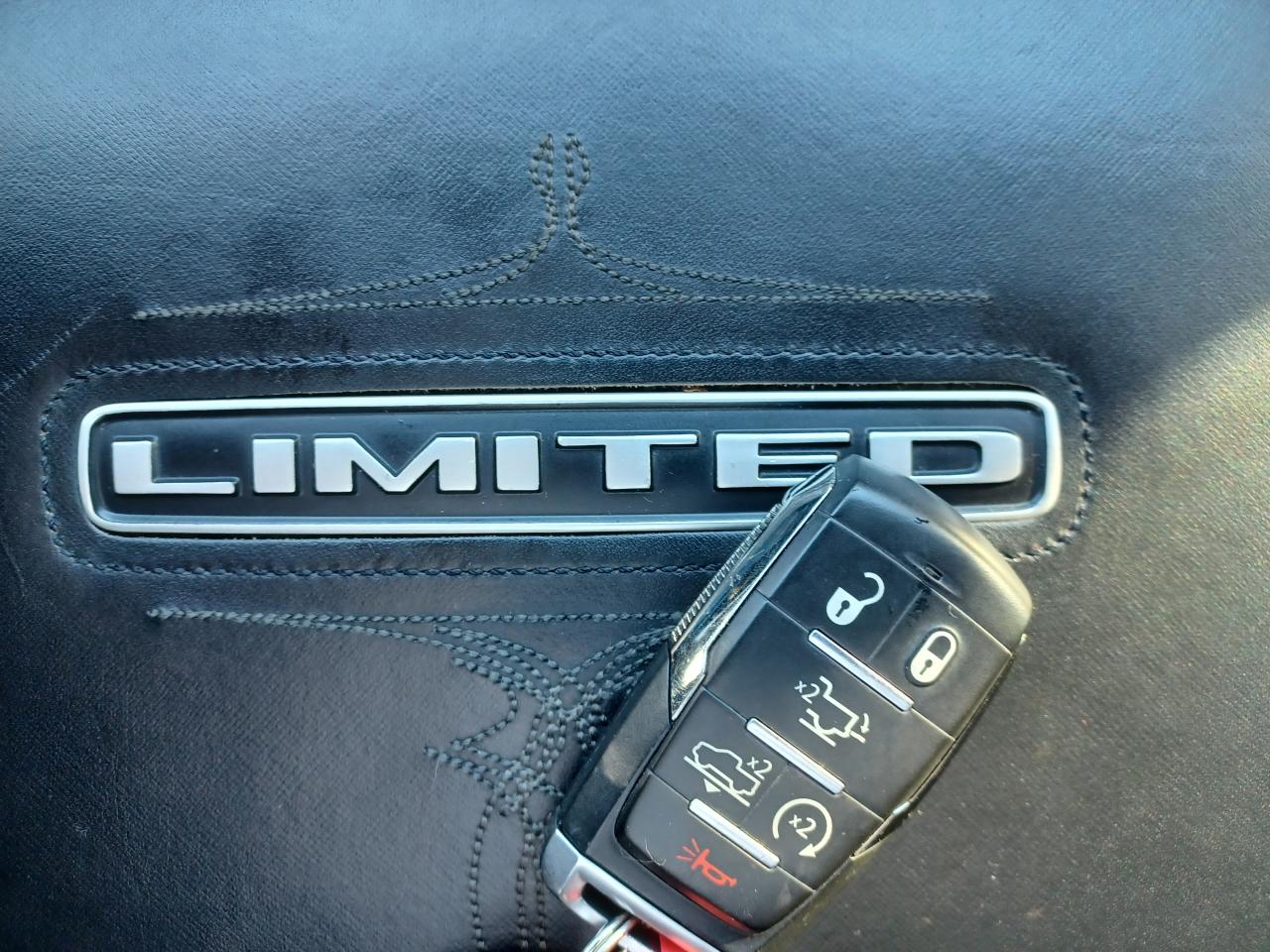 DODGE RAM 1500 CREW LIMITED