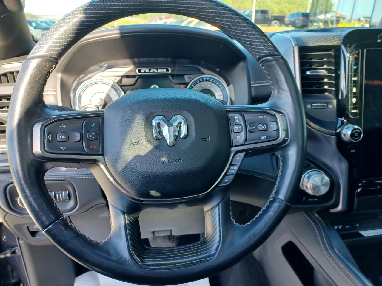 DODGE RAM 1500 CREW LIMITED