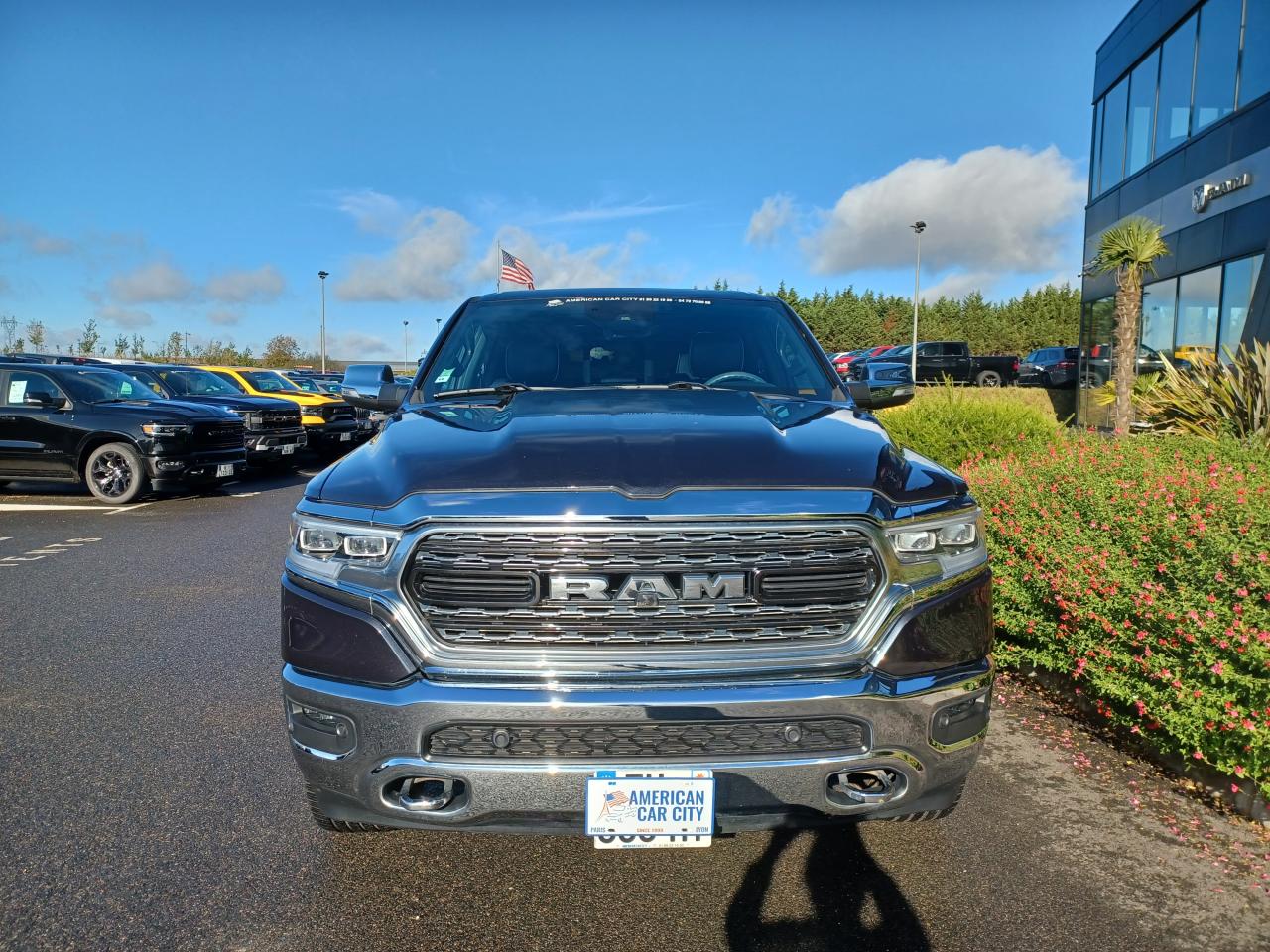 DODGE RAM 1500 CREW LIMITED