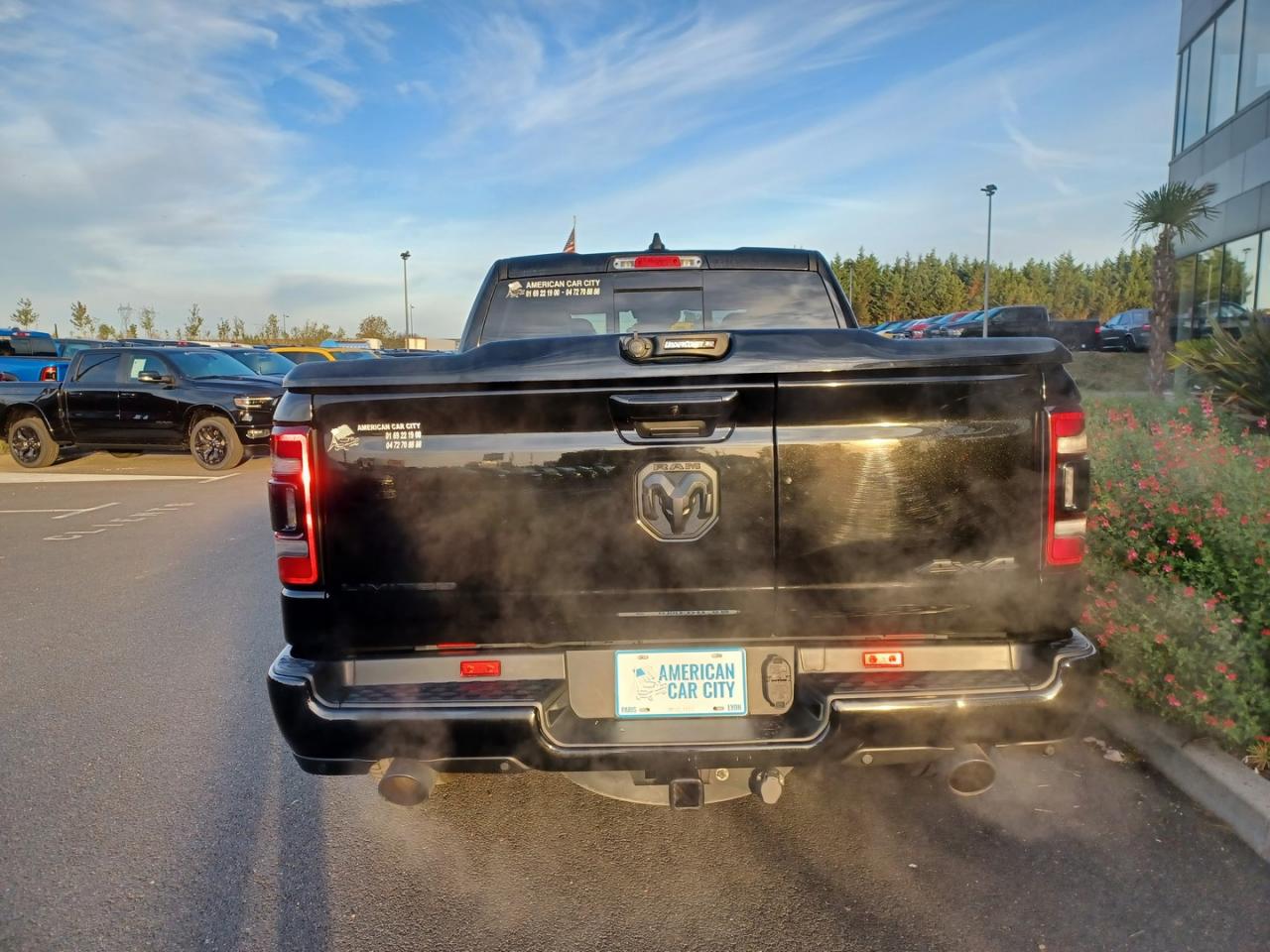 DODGE RAM 1500 CREW LIMITED BLACK PACKAGE